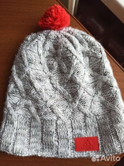 Шапка женская вязаная оригинал