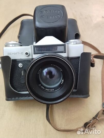 2 фотоаппарата и 2 кинокамеры