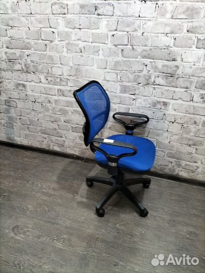 Компьютерное кресло