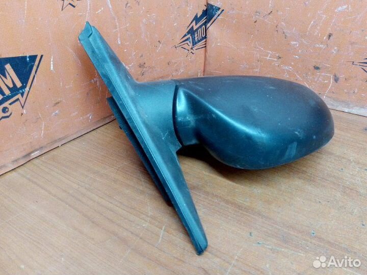 Зеркало правое электрическое Hyundai Accent 2 1.5