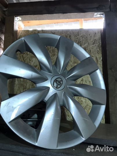 Колпаки Toyota R16