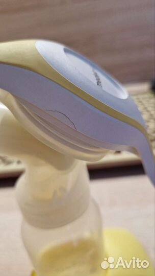 Молокоотсос medela ручной