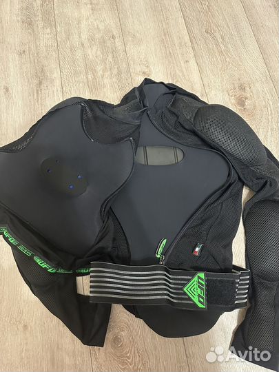 Защитная куртка UFO ultralight 2.0