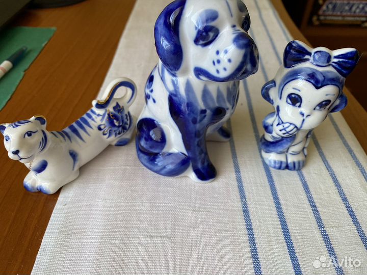 Статуэтки гжель, оникс, корзинки