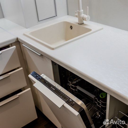 Кухня (цена за всю кухню)km-37056