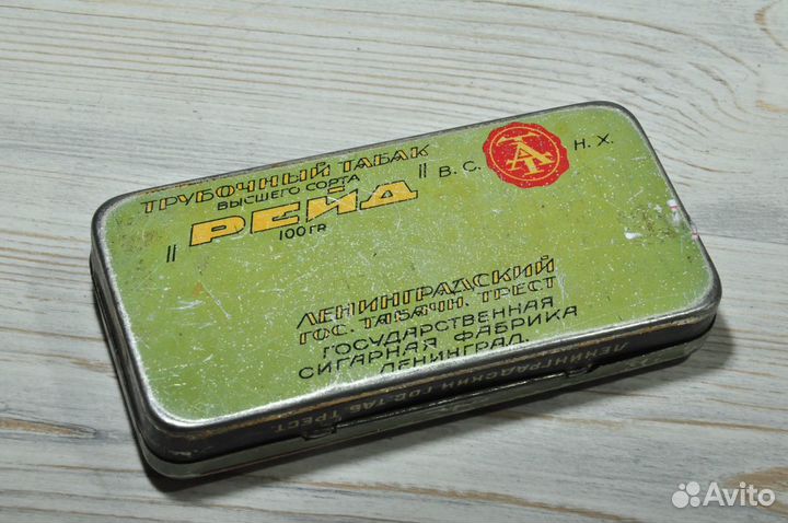 Жестяная коробочка от табака 