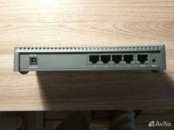 Маршрутизатор Planet XRT-401D