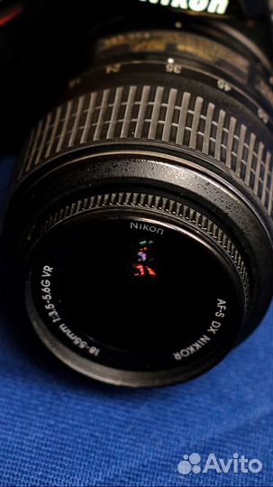 Зеркальный фотоаппарат Nikon D3000