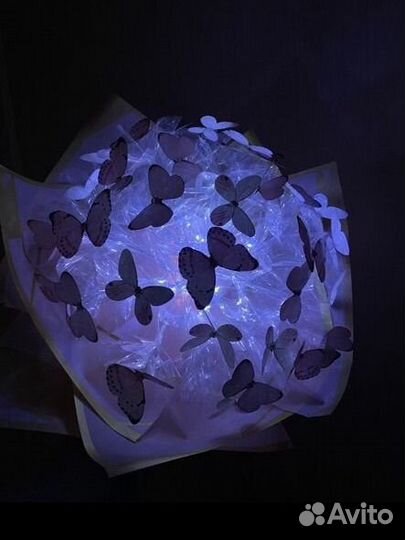 Букет из бабочек с подсветкой ручной работы