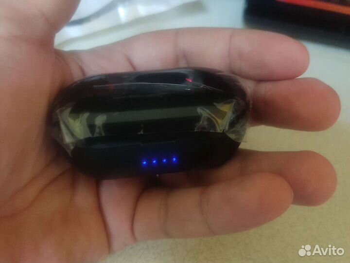 Беспроводные наушники новые