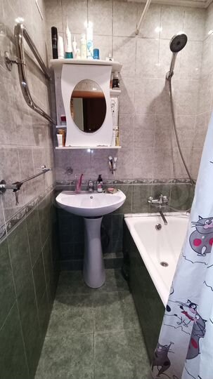 Комната 9 м² в 3-к., 3/9 эт.