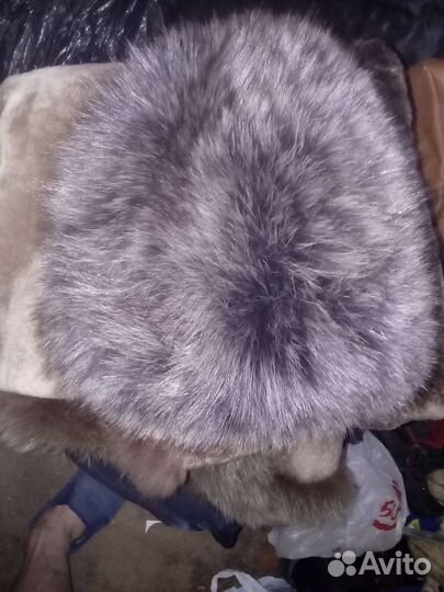 Женские меховые шапки