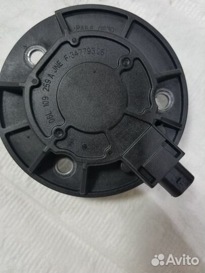 Электромагнитный клапан фаз грм 06L109259A