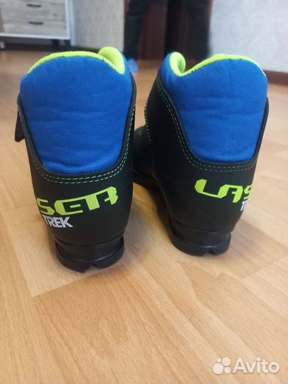 Лыжные ботинки