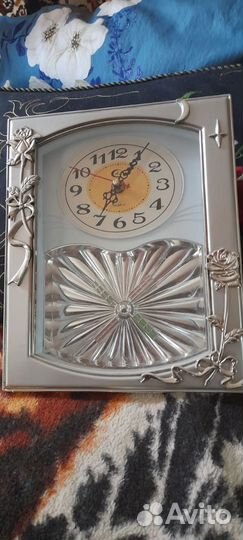 Отдам часы настенные рабочие