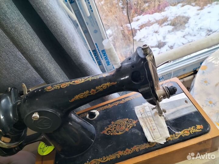 Швейная машина подольск ручная