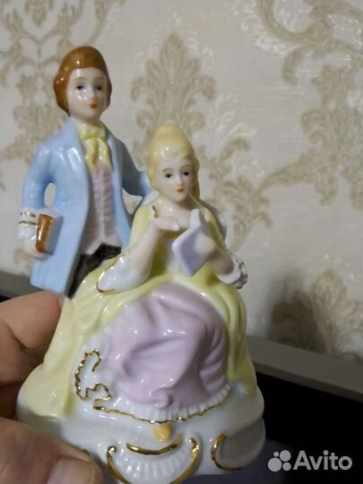 Статуэтка фарфор