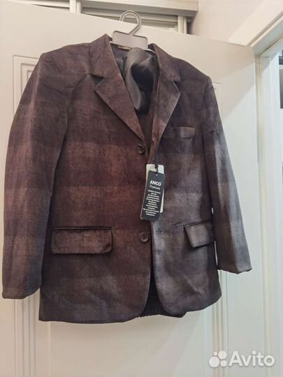 Костюм на мальчика новый 122