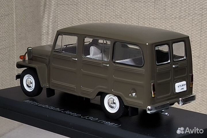 Коллекционная модель Mitsubishi J30 1961 Norev 4х4