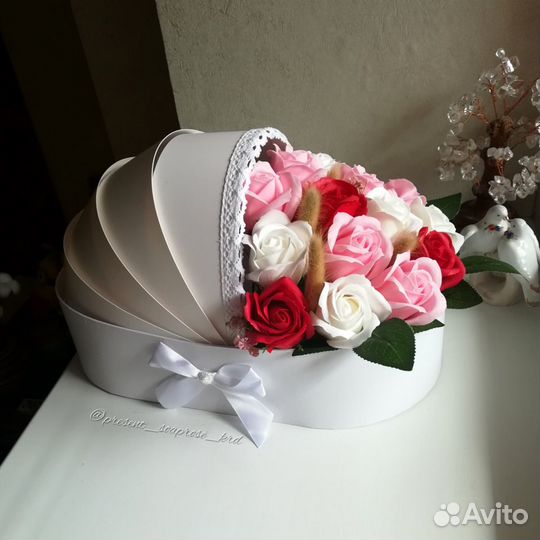 Букет в люльке на выписку,рождение.мам