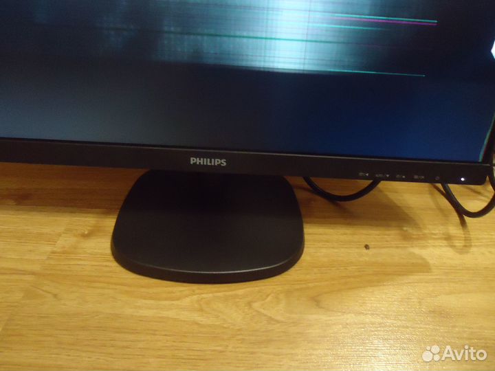 Монитор Philips 223V7Q