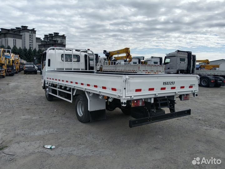 Бортовой грузовик Isuzu Elf, 2024