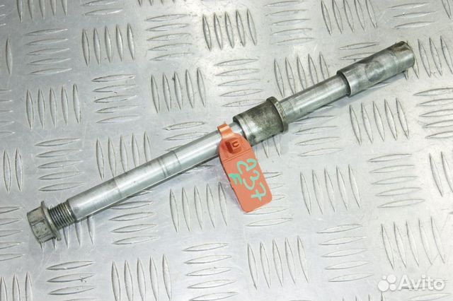 Ось переднего колеса Kawasaki Vulcan 400, EN400