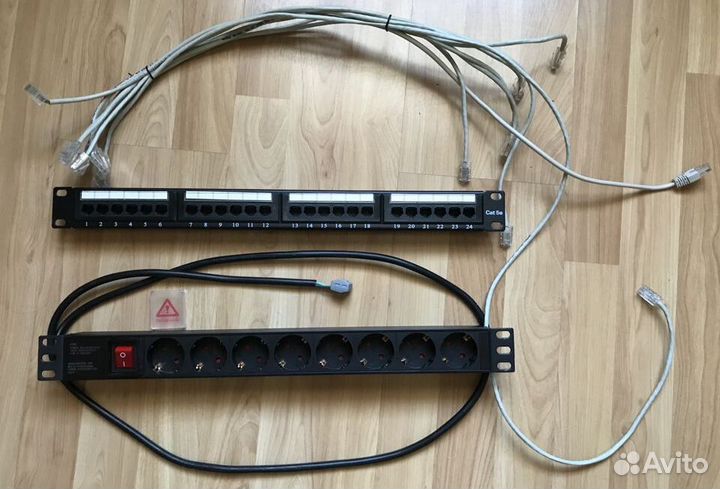 Шкаф телекоммуникационный настенный 600х440х350