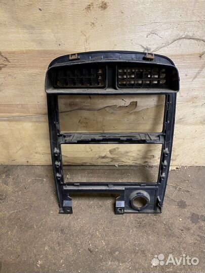 Центральная консоль KIA sportage 1