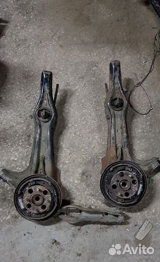 Рычаг правый сборе со ступицей honda civic 4*4