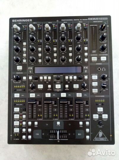 DJ-микшер behringer DDM 4000