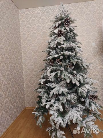 Елка литая заснеженная 210 см