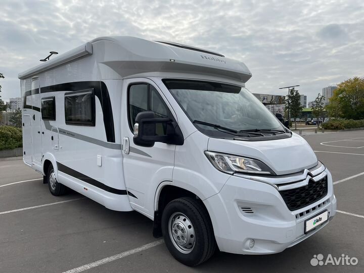 Полуинтегрированный Hobby Optima Ontour, 2020