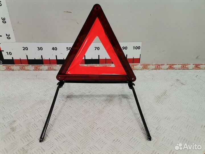 Знак аварийной остановки Volkswagen Passat B5 2000