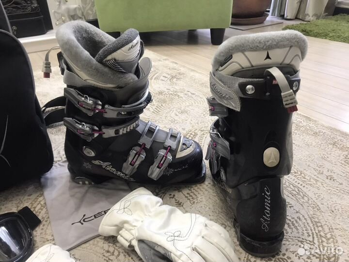 Горнолыжные ботинки Atomic, сумка, маска, перчатки