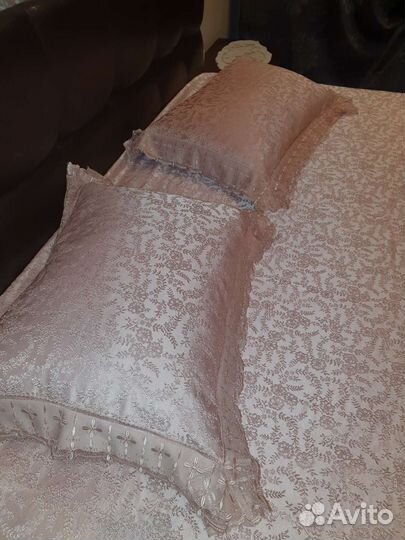Покрывало на 2 х спальную кровать бу