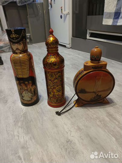 Бутылка, футляр для бутылок