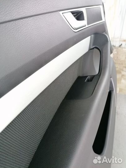 Обшивки дверей Audi A6 C6 2007 седан