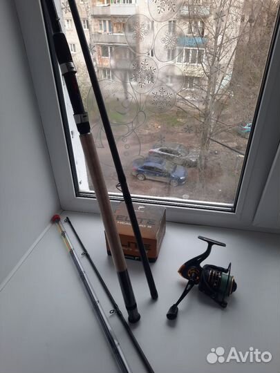 Фидерное удилище и катушка