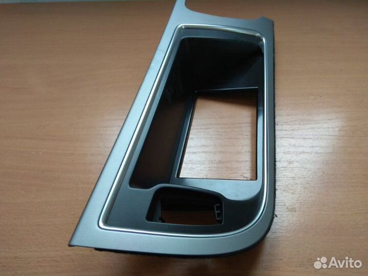 Накладка на торпедо (панели) Audi Q5 2008-2017