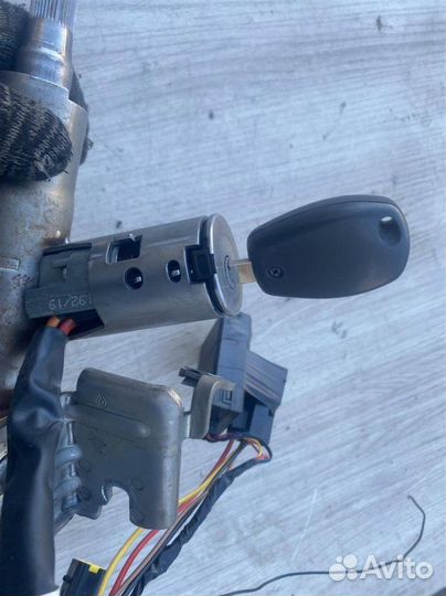 Замок зажигания LADA Largus универсал 5 мест 1.6