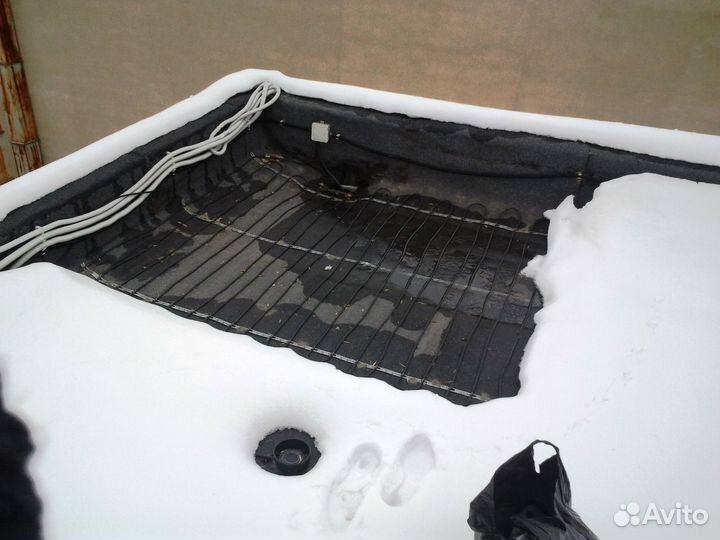 Защита от холода труб пола кровли водостока