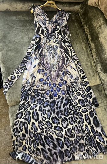 Платье в рамере s