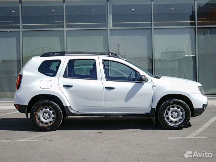Renault Duster 2.0 AT, 2017, 298 000 км