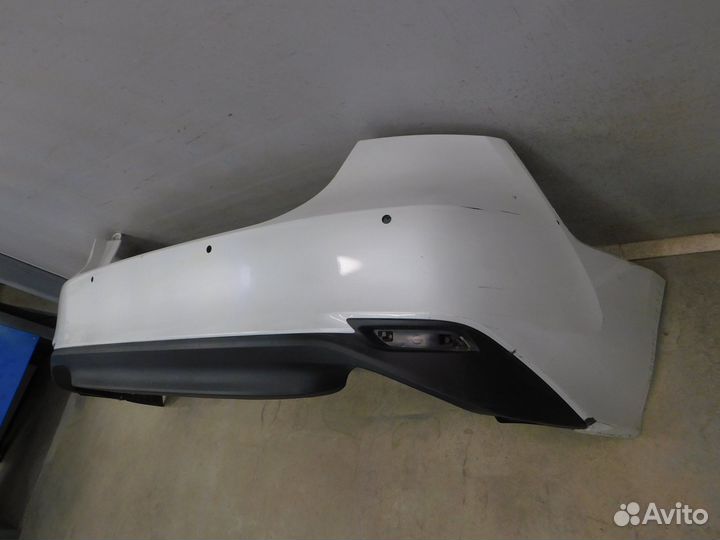 Бампер задний Toyota Camry