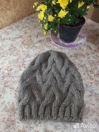 Шапка из шерсти