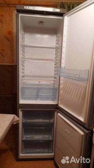 Холодильник 