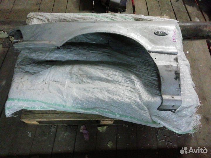 Крыло переднее левое Mitsubishi Galant