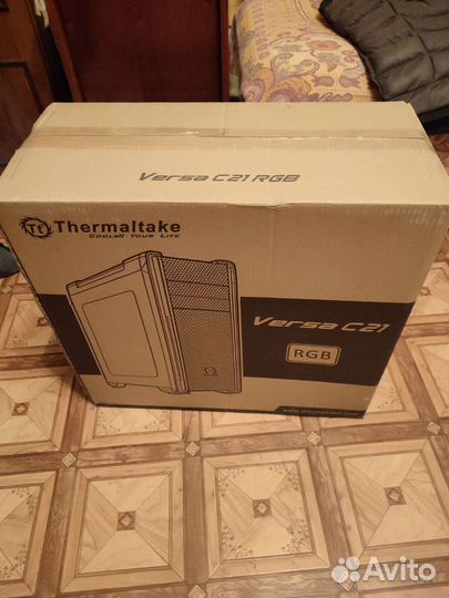 Корпус Thermaltake Versa C21