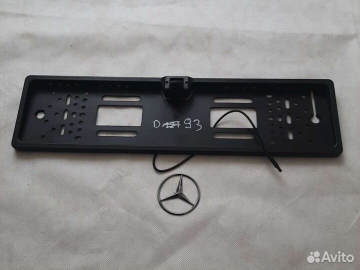 Рамка с камерой от мерседес